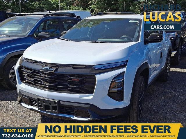 Photo of 2026 Polar White Tricoat Chevrolet Equinox
