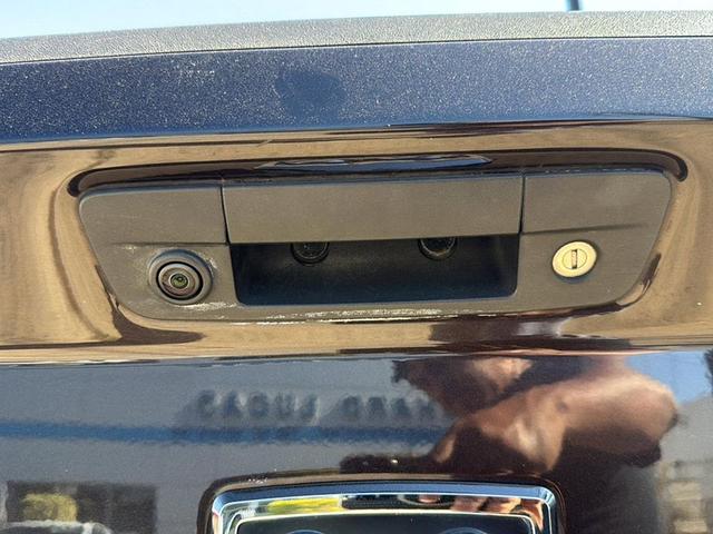 Photo of 2017 Luxury Brown Pearl RAM 1500