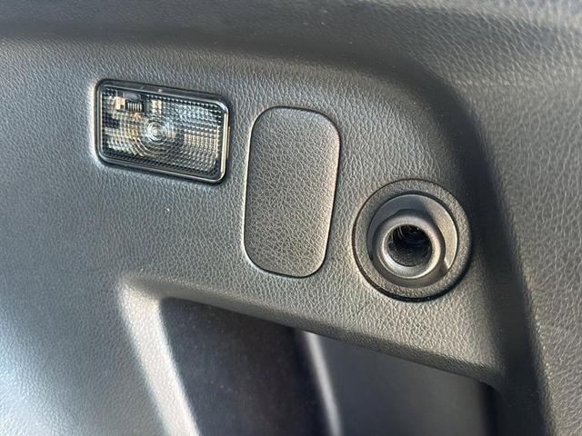 Photo of 2017 Dark Gray Metallic Subaru Forester