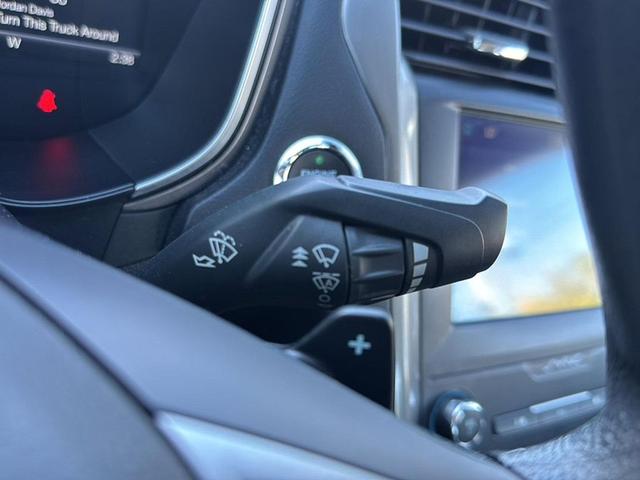 Photo of 2019 White Ford Fusion
