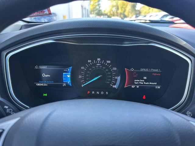 Photo of 2019 White Ford Fusion
