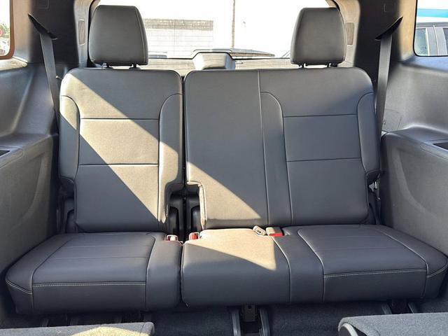 Photo of 2022 Mosaic Black Metallic Chevrolet Traverse