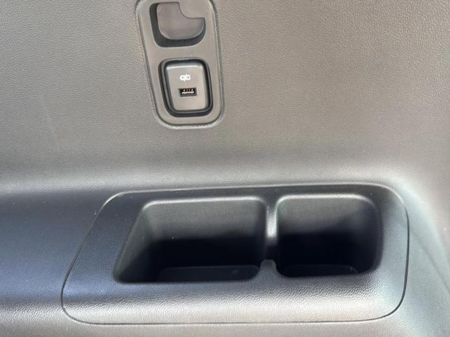 Photo of 2022 Mosaic Black Metallic Chevrolet Traverse