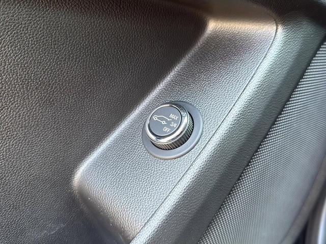 Photo of 2022 Mosaic Black Metallic Chevrolet Traverse