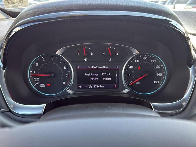 Photo of 2022 Mosaic Black Metallic Chevrolet Traverse