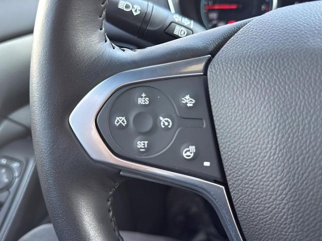 Photo of 2022 Mosaic Black Metallic Chevrolet Traverse