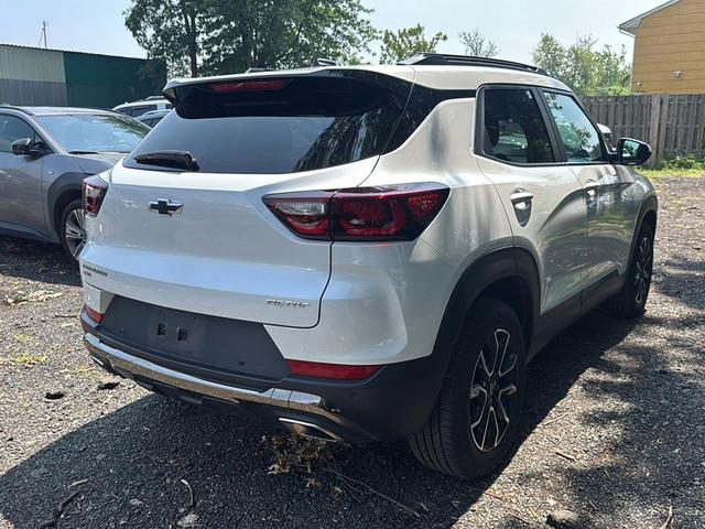 Photo of 2024 White Chevrolet Trailblazer