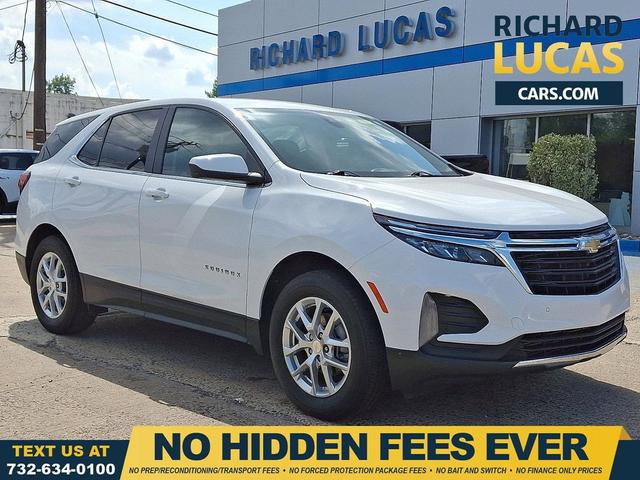 Photo of 2024 White Chevrolet Equinox