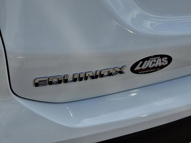 Photo of 2024 White Chevrolet Equinox
