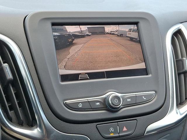 Photo of 2024 White Chevrolet Equinox