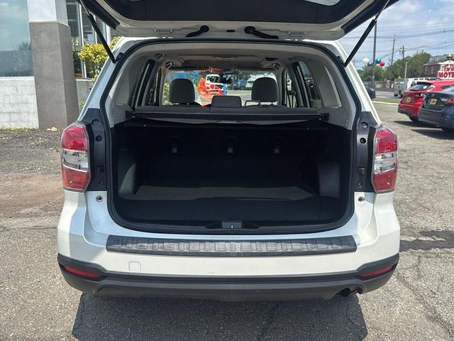 Photo of 2015 Satin White Pearl Subaru Forester