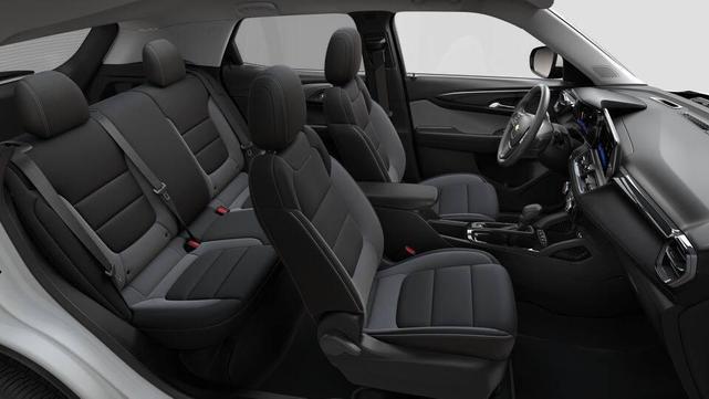 Photo of 2026 Summit White Chevrolet Trailblazer