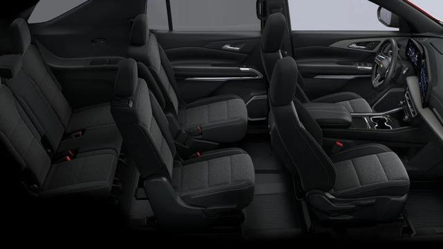 Photo of 2025 Sterling Gray Metallic Chevrolet Traverse