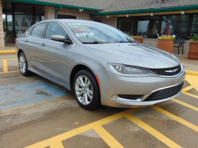 2015 Chrysler 200