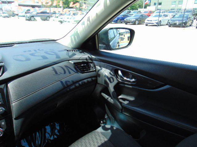 Photo of 2018 Magnetic Black Nissan Rogue