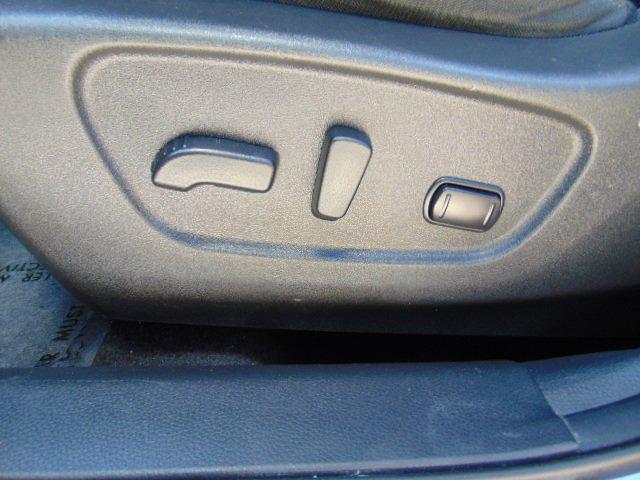 Photo of 2018 Magnetic Black Nissan Rogue