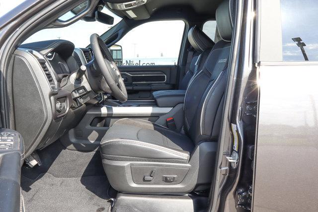 Photo of 2025 Granite Crystal Clearcoat Metallic RAM 3500