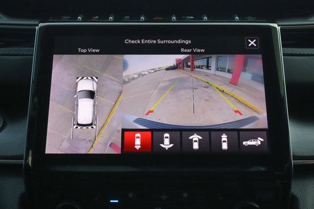 Photo of 2022 Silver Zynith Jeep Grand Cherokee L