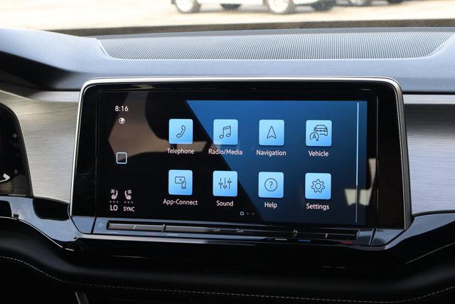 Photo of 2024 Platinum Gray Metallic Volkswagen Atlas Cross Sport