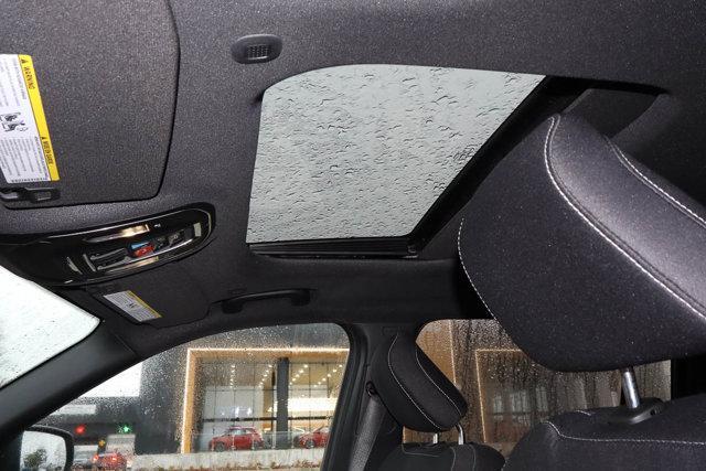 Photo of 2025 Diamond Black Jeep Grand Cherokee L