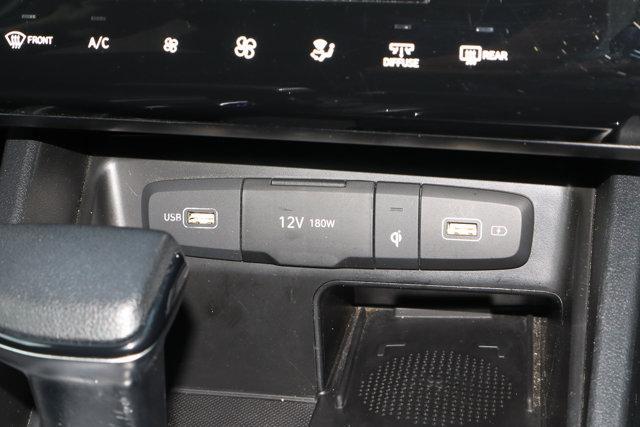 Photo of 2024 White Pearl Hyundai TUCSON