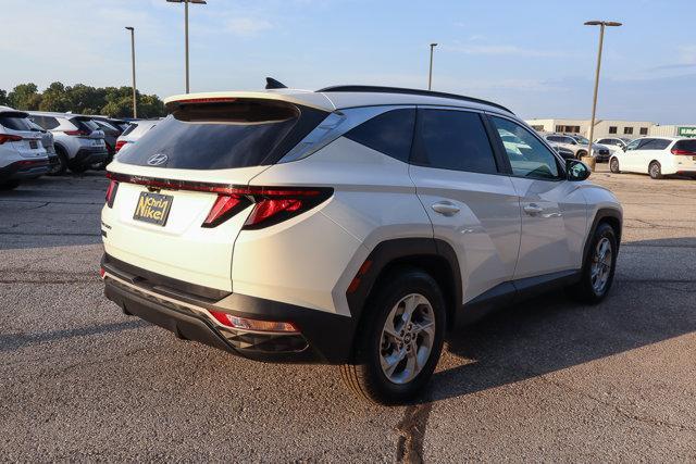 Photo of 2024 White Pearl Hyundai TUCSON