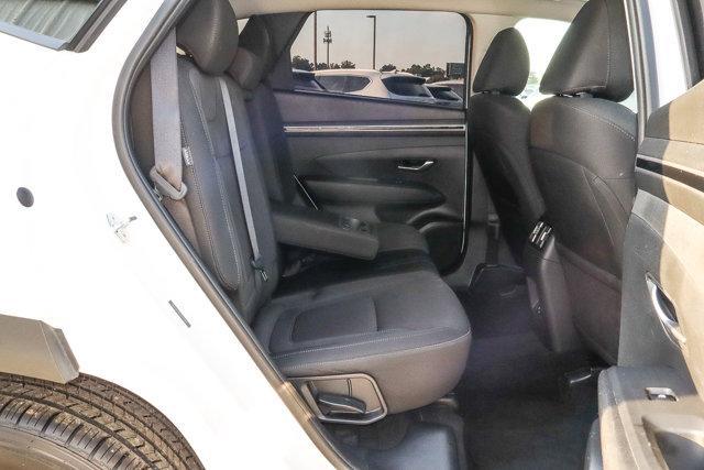Photo of 2024 White Pearl Hyundai TUCSON