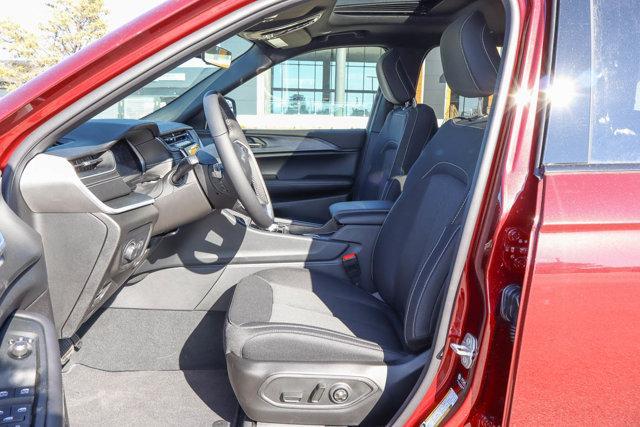Photo of 2025 Velvet Red Pearlcoat Jeep Grand Cherokee L