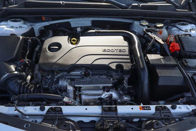 Photo of 2024 Summit White Chevrolet Malibu