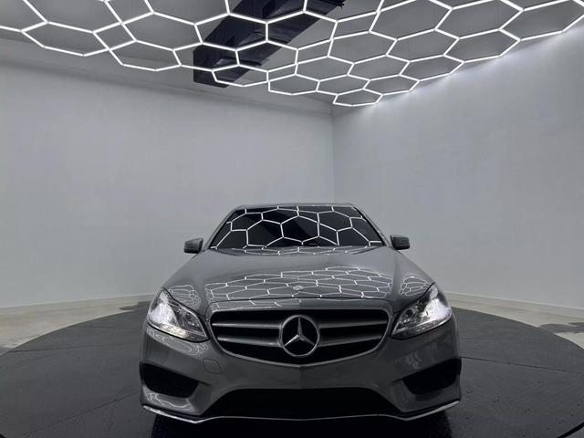 Photo of 2014 Gray Mercedes-Benz E-Class