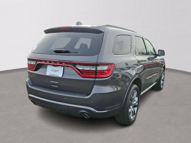 Photo of 2020 Granite Clearcoat Dodge Durango