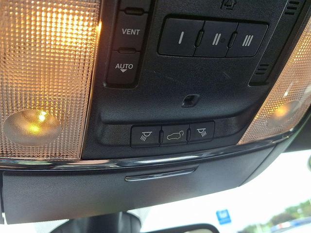 Photo of 2020 Granite Clearcoat Dodge Durango