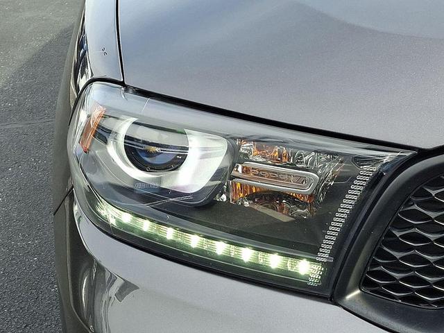 Photo of 2020 Granite Clearcoat Dodge Durango