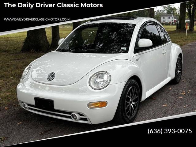 Photo of 2000 White Volkswagen New Beetle