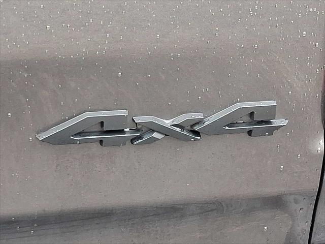Photo of 2021 Granite Crystal Metallic Clearcoat RAM 1500