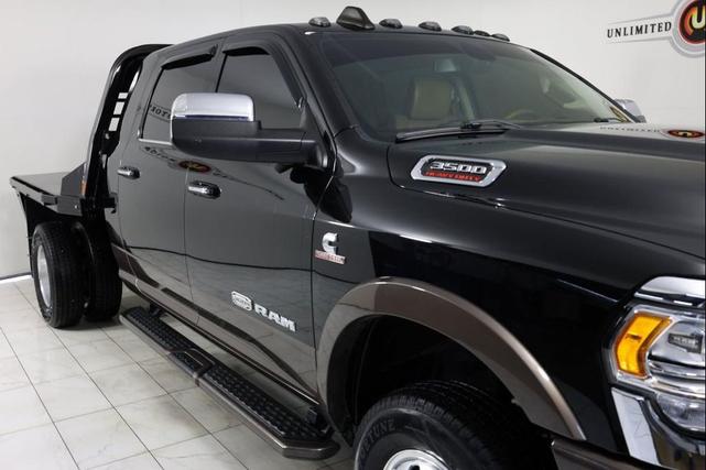 Photo of 2022 Diamond Black Crystal Pearlcoat RAM 3500