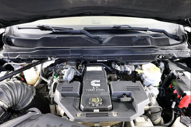 Photo of 2022 Diamond Black Crystal Pearlcoat RAM 3500