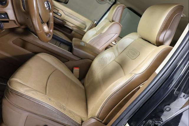 Photo of 2022 Diamond Black Crystal Pearlcoat RAM 3500