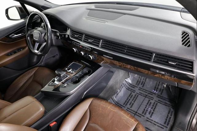 Photo of 2017 Argus Brown Metallic Audi Q7