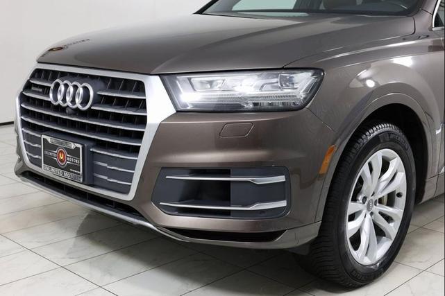 Photo of 2017 Argus Brown Metallic Audi Q7