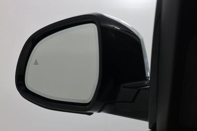 Photo of 2023 White BMW X5