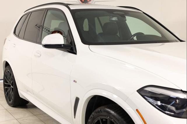 Photo of 2023 White BMW X5