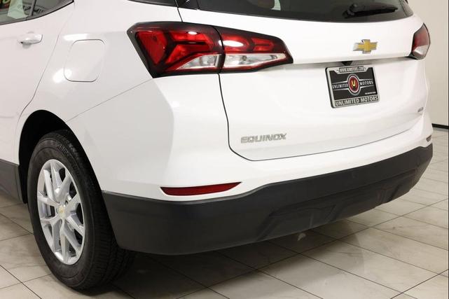 Photo of 2022 Summit White Chevrolet Equinox