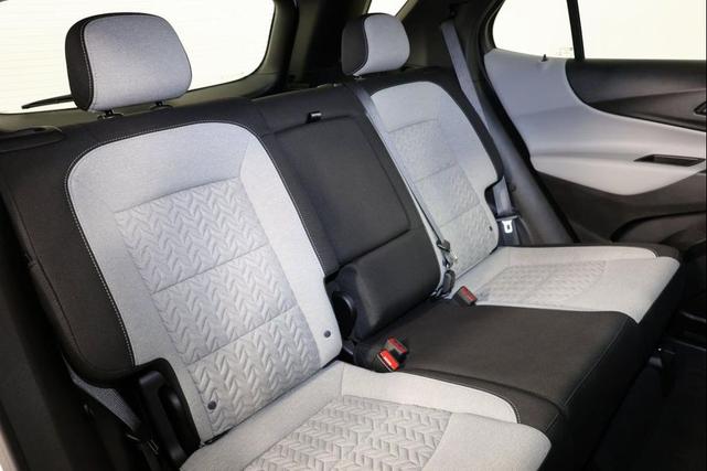 Photo of 2022 Summit White Chevrolet Equinox