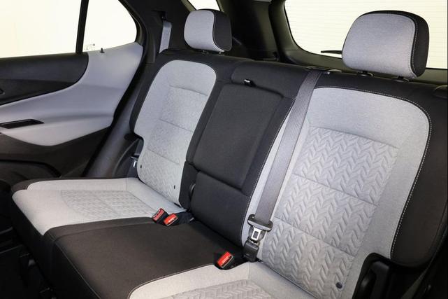 Photo of 2022 Summit White Chevrolet Equinox