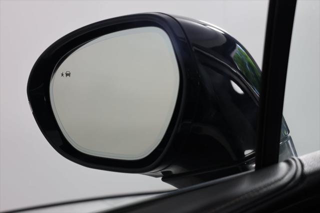 Photo of 2017 Ebony Twilight Metallic Buick Envision