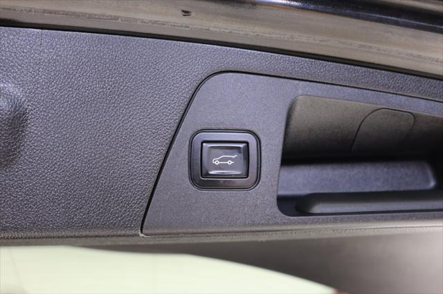Photo of 2017 Ebony Twilight Metallic Buick Envision