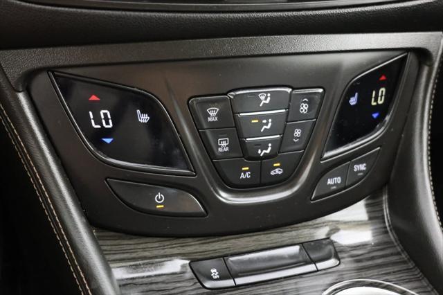 Photo of 2017 Ebony Twilight Metallic Buick Envision