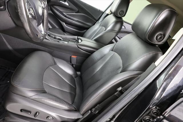 Photo of 2017 Ebony Twilight Metallic Buick Envision