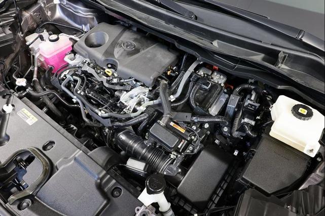 Photo of 2021 Predawn Gray Mica Toyota Sienna